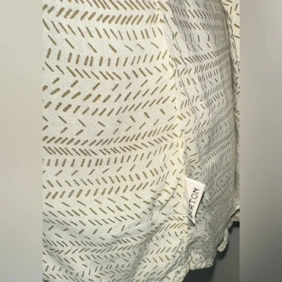 Burton Durable Goods Printed Henley Blouse - Picture 3 of 6